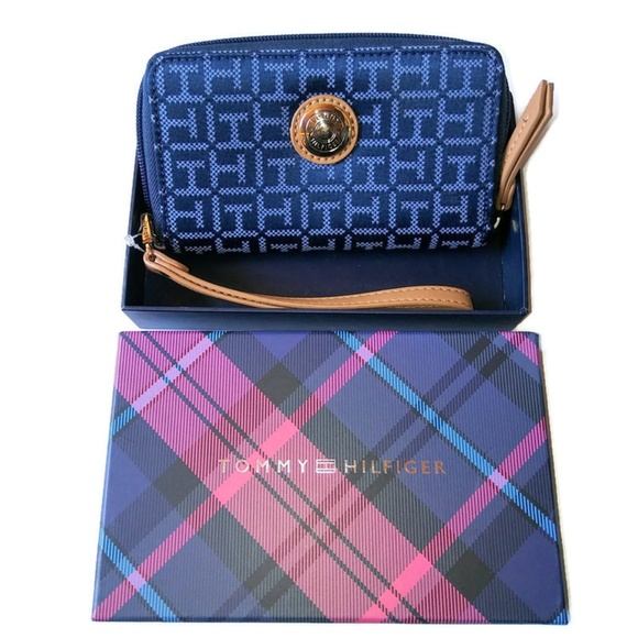 Tommy Hilfiger Handbags - Tommy Hilfiger Wallet NWOT